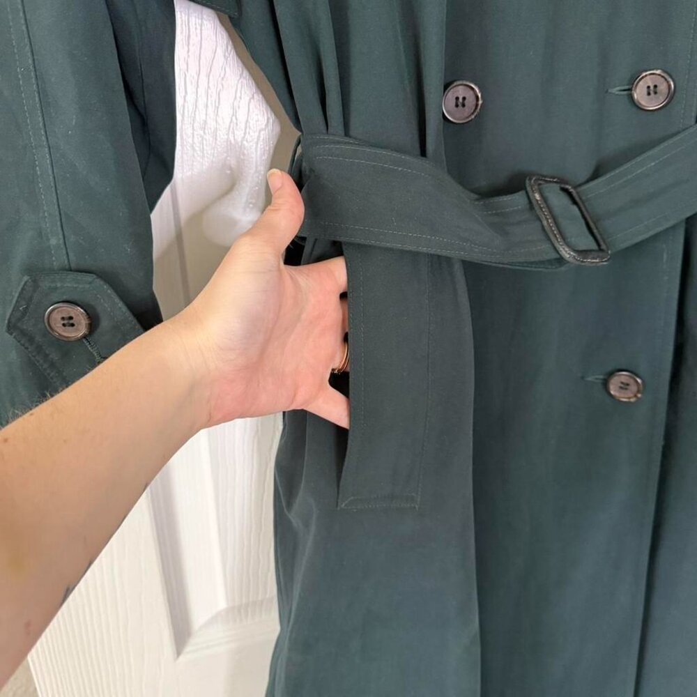 Neiman Marcus Trench Coat Womens 8 Green Excellent Belted Double Breasted Long - Picture 8 of 8